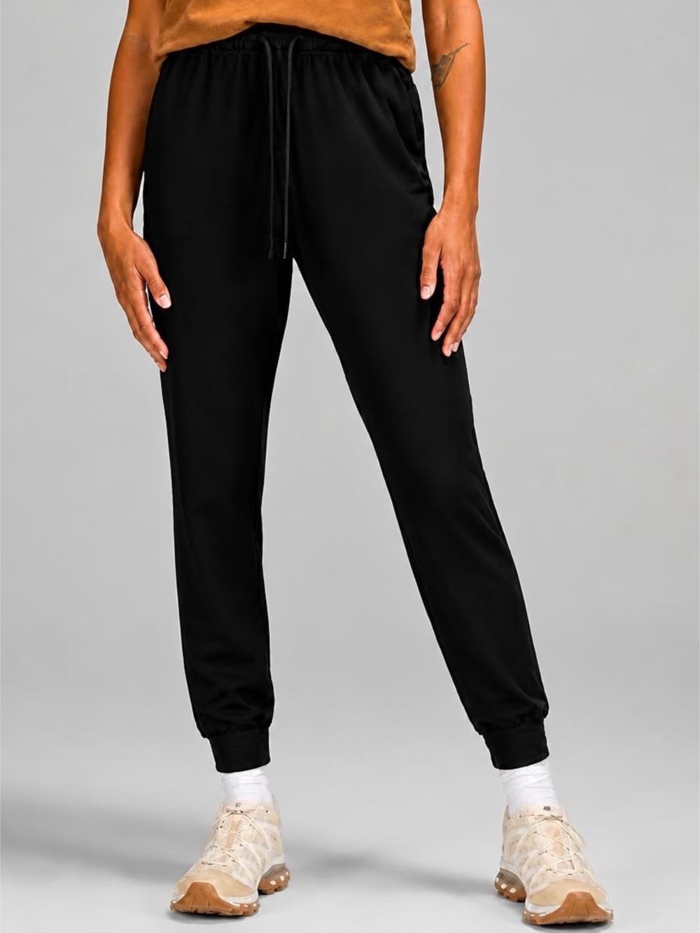 Lululemon Stretch High-Rise Jogger